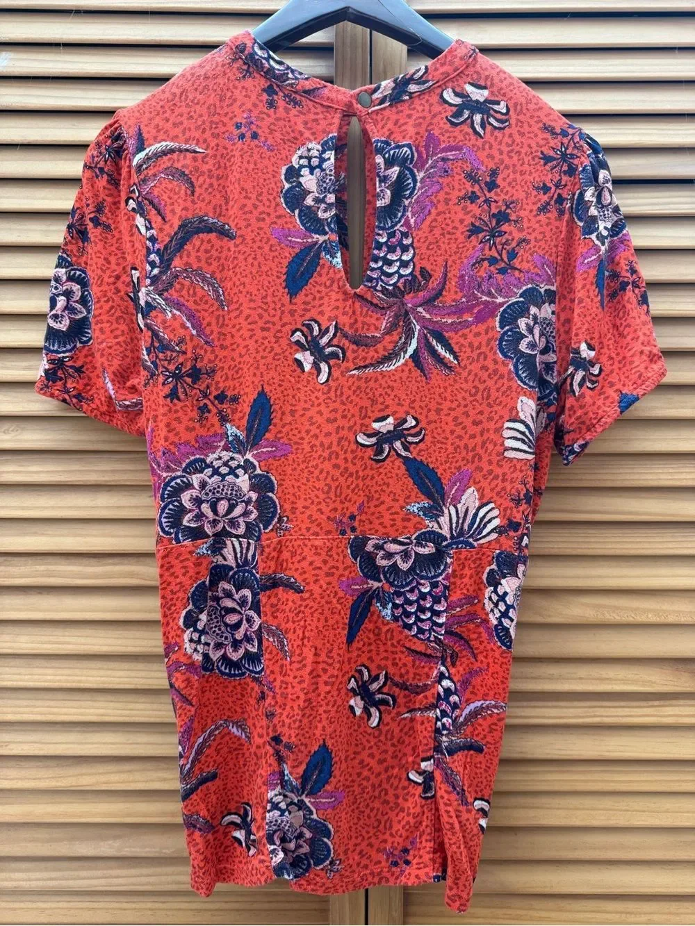 Free People Floral short sleeve Top size medium
